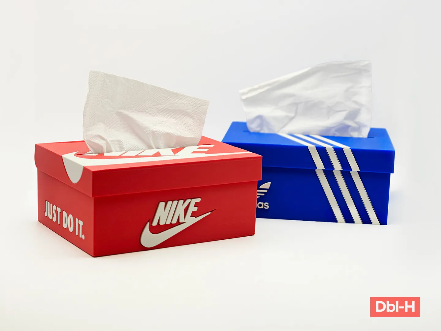 علبة مناديل بتصاميم رياضية أنيقة (Sporty Design Tissue Box) — منتج برِنتو