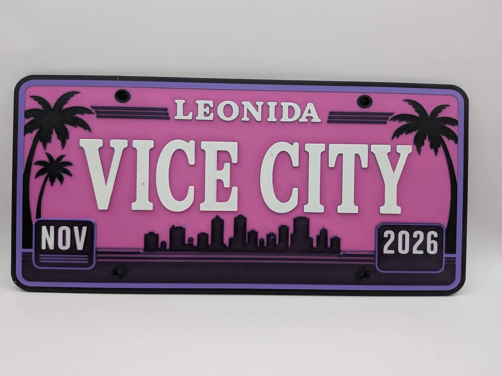 لوحة ديكور فايس سيتي قراند ٦ (GTA 6 Vice City Leonida Plate) — صورة 2