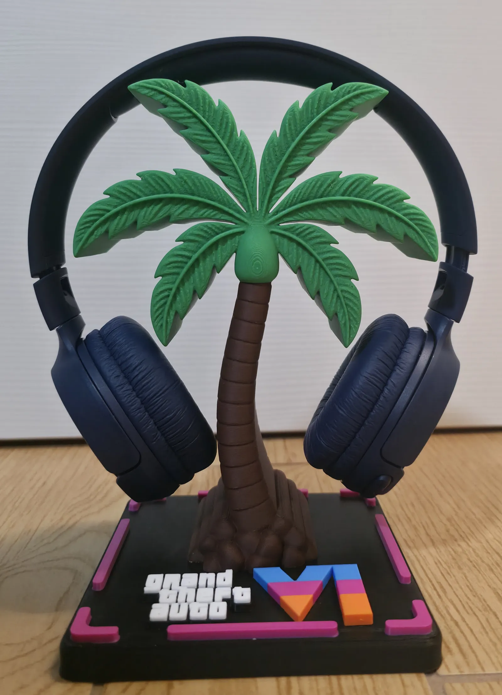 ستاند سماعة نخلة جراند ثفت أوتو 6 (GTA VI Palm Tree Headphone Stand) — صورة 4
