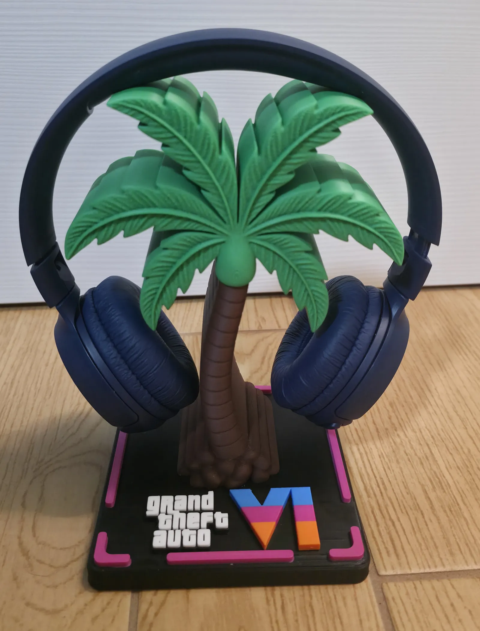 ستاند سماعة نخلة جراند ثفت أوتو 6 (GTA VI Palm Tree Headphone Stand) — صورة 5