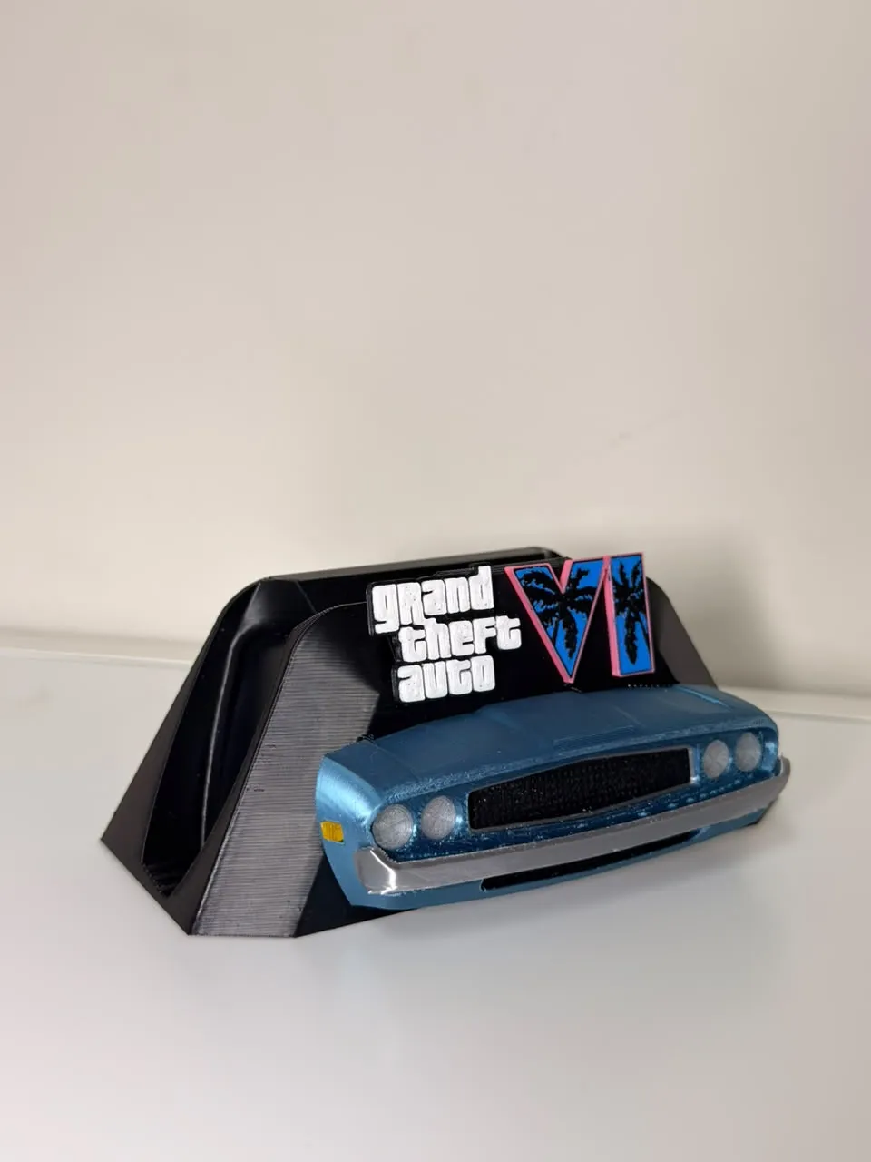 قاعدة يد تحكم قراند 6 سيارة (GTA VI Controller Stand Car Edition) — صورة 5