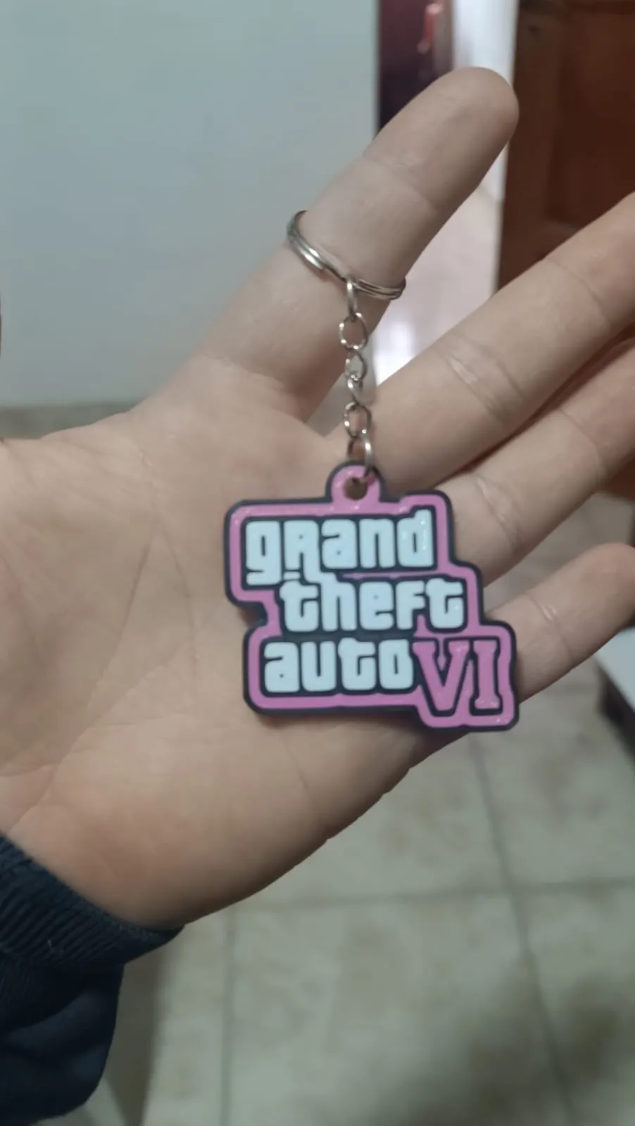 ميدالية لعبة قراند سيت 4 (GTA VI Vice City Keychain Set) — صورة 2