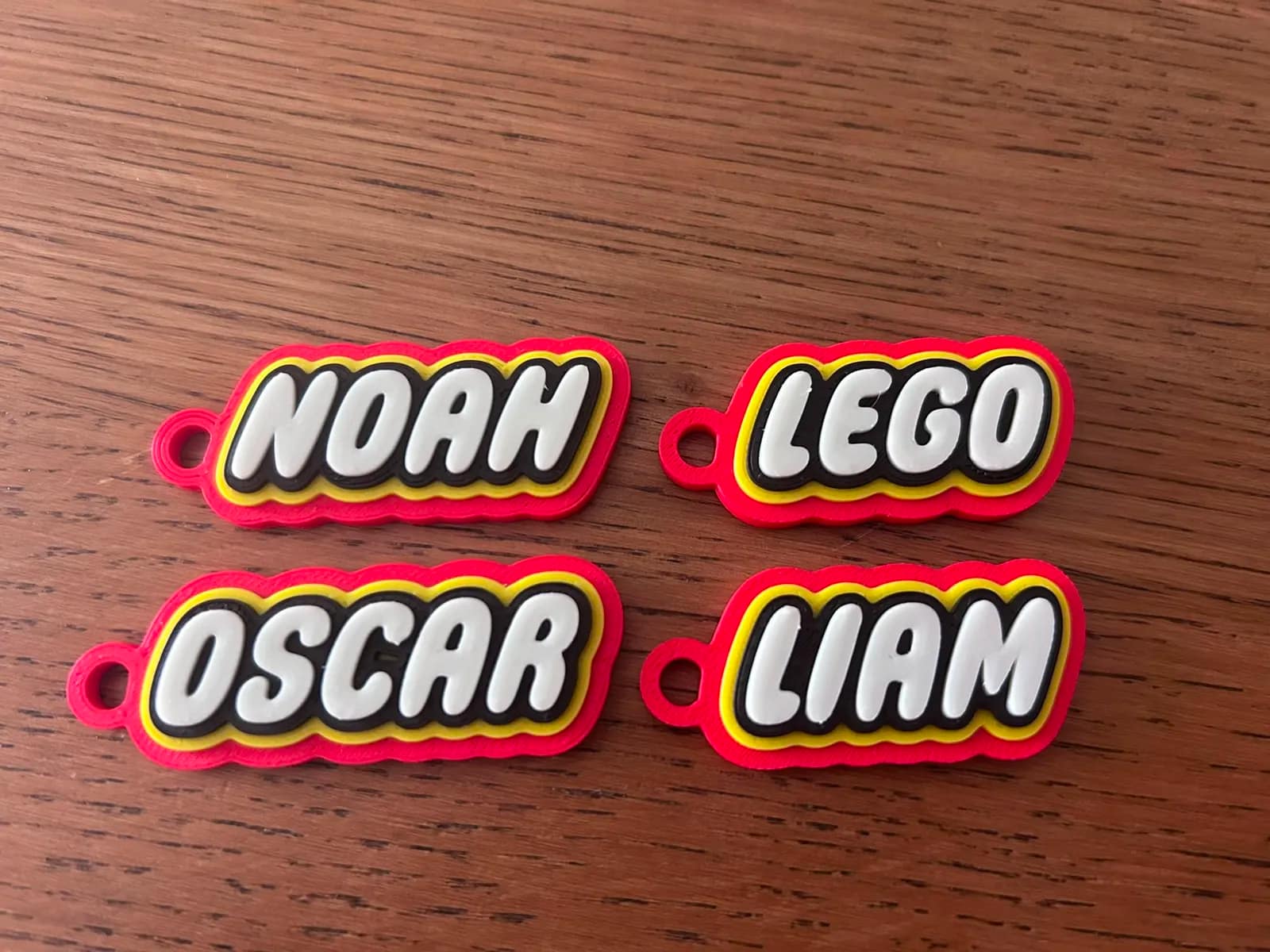 ميدالية مفاتيح بتصميم ليغو المميز (Customizable Lego Style Keychain) — صورة 2