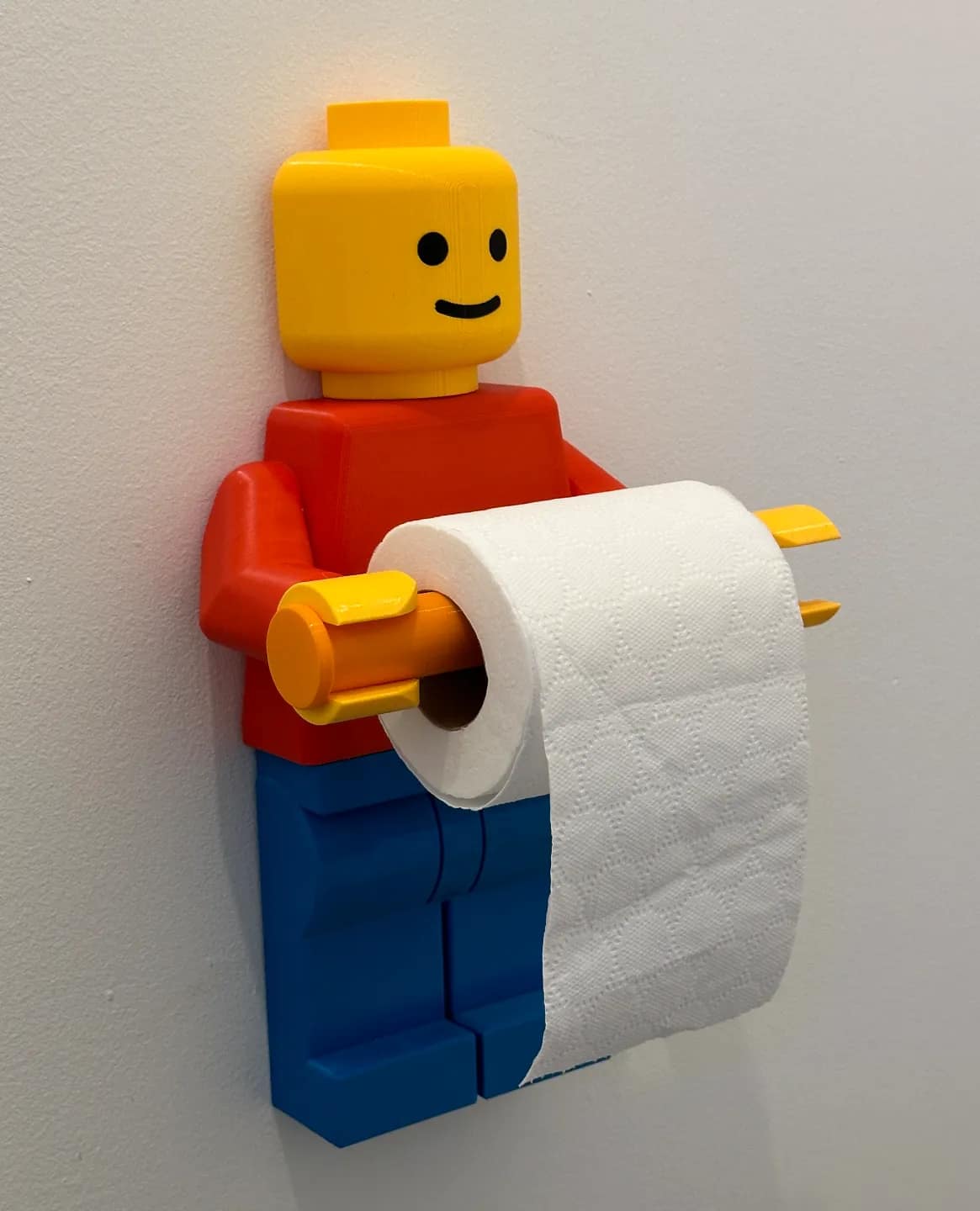 حامل ورق شخصية ليغو (Lego Minifigure Toilet Paper Holder) — صورة 3