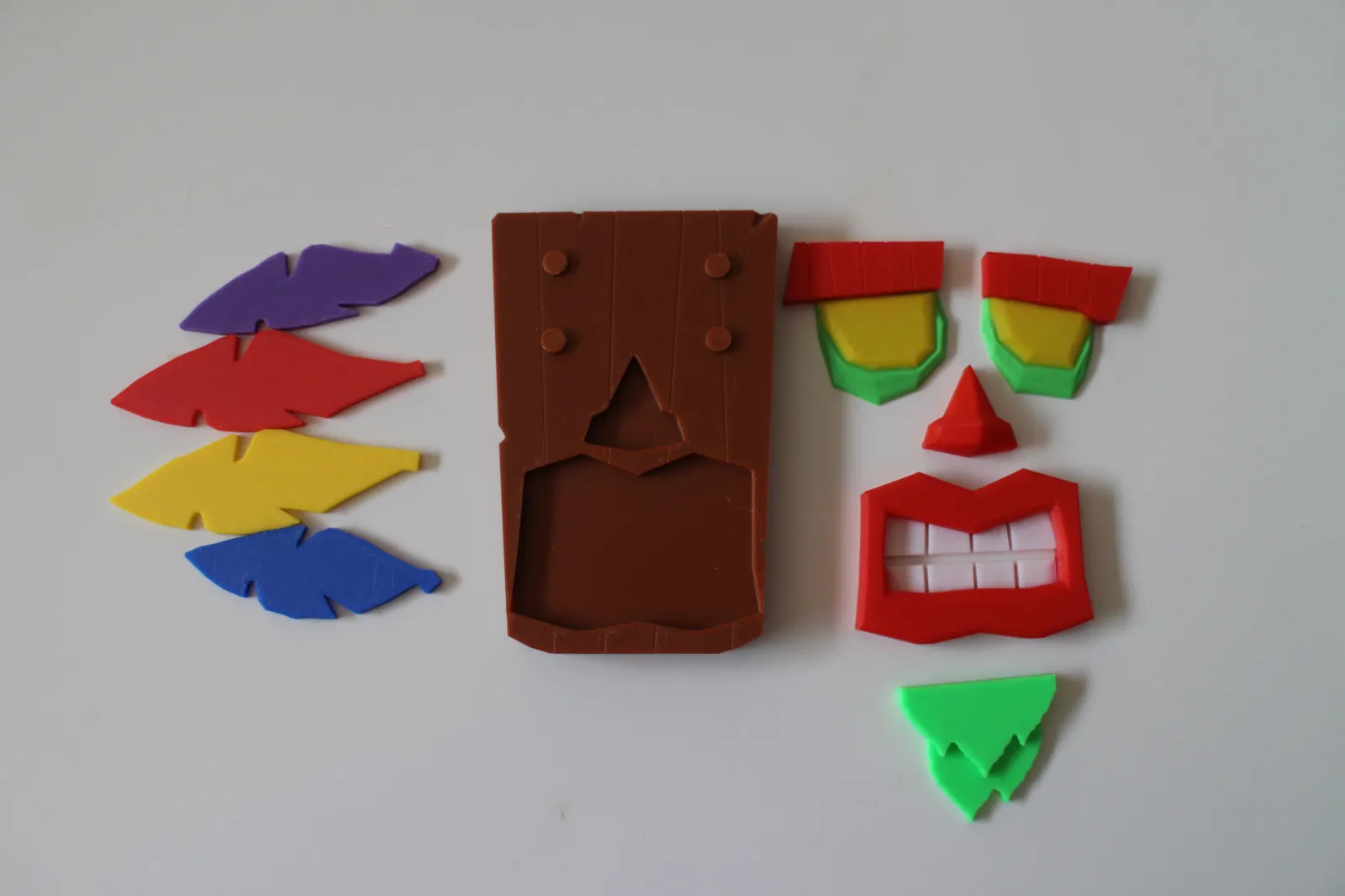مجسم ديكور قناع اكو اكو كراش (Crash Bandicoot Aku Aku Mask Figure) — صورة 2