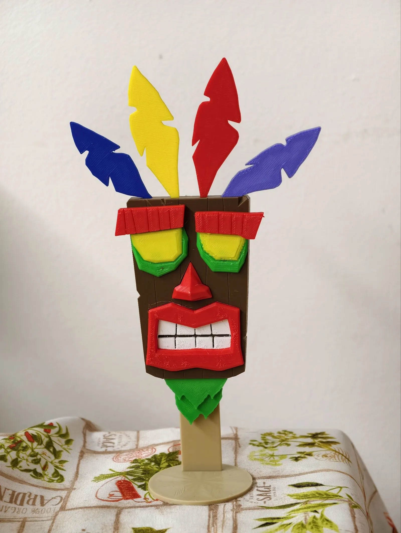 مجسم ديكور قناع اكو اكو كراش (Crash Bandicoot Aku Aku Mask Figure) — صورة 4