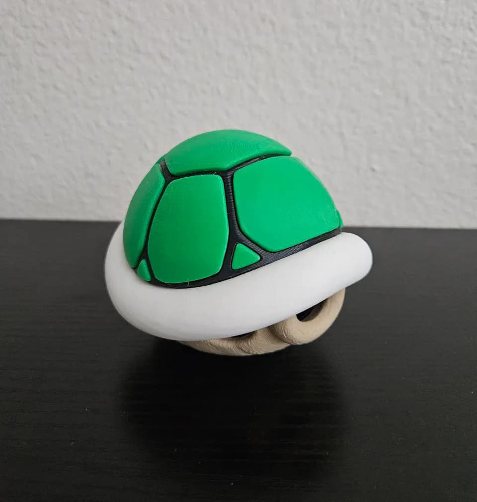 مجسم درع السلحفاة ماريو كارت (Mario Kart Turtle Shell Figure) — منتج برِنتو