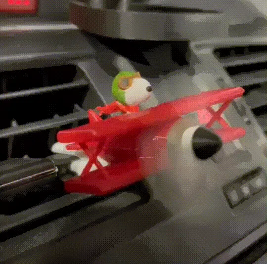 مجسم سيارة سنوبي الطيار (Snoopy Aviator Car Decor) — صورة 5