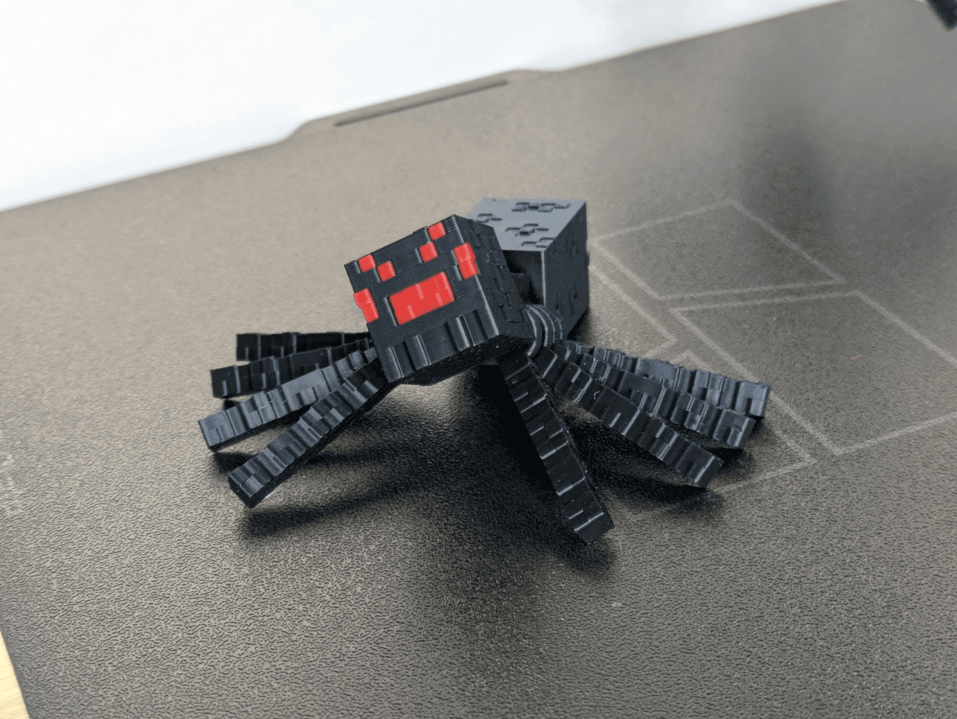 ميدالية Spider من ماين كرافت — صورة 2